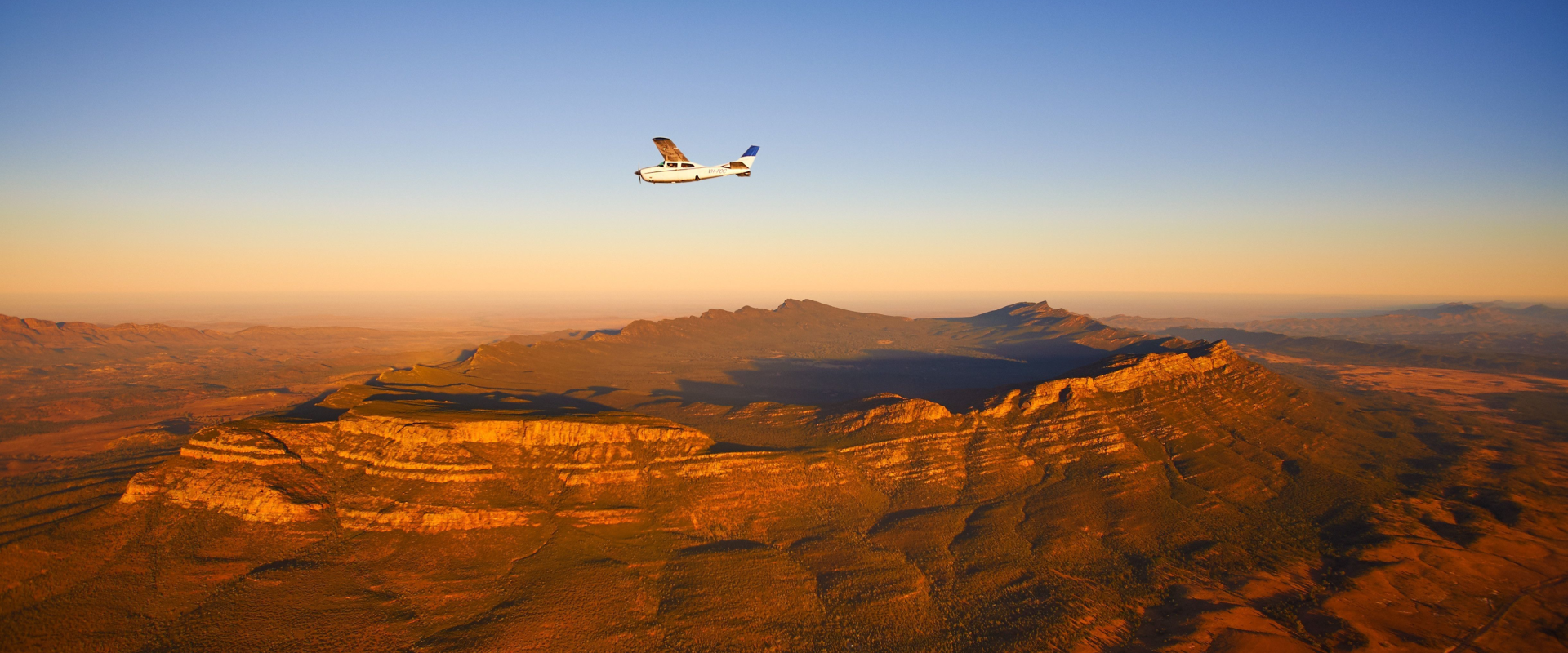 Bush Pilots Scenic Flight, Wilpena Pound, Flinders Ranges & Outback 126346 1920 X 800